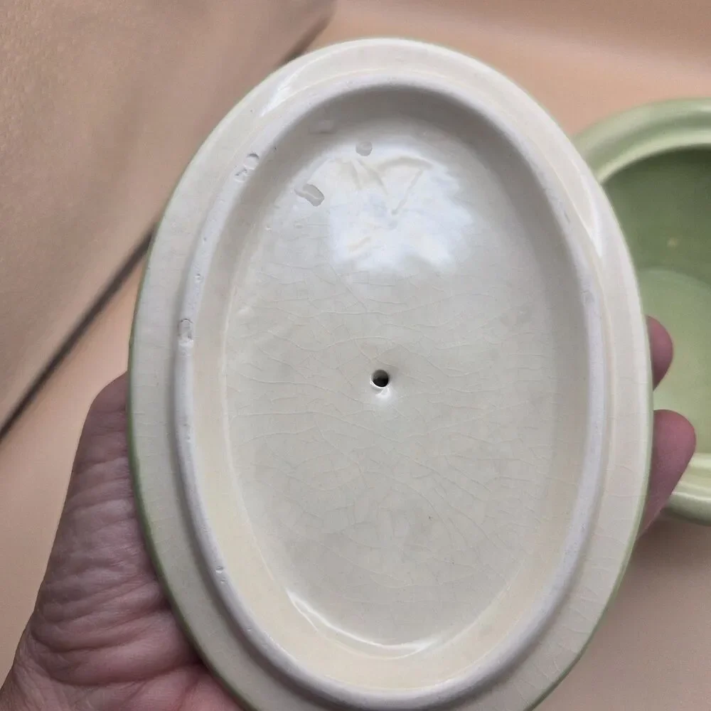Hallmark Bunny Rabbit Green Ceramic Oval Covered Dish w/ Lid Basketweave